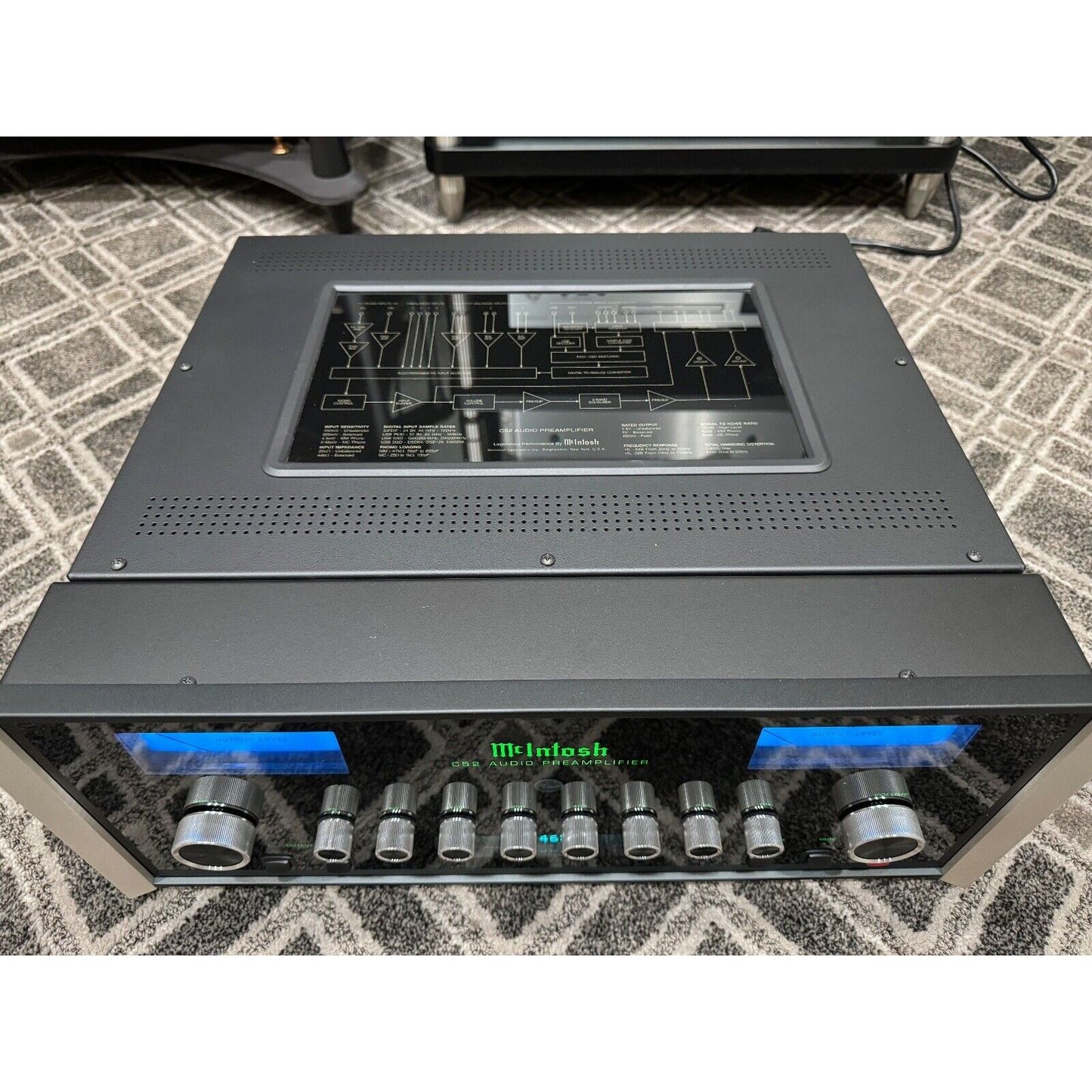 McIntosh C52 Stereo Preamp MM/MC Phono With Original Box HR085 Remote